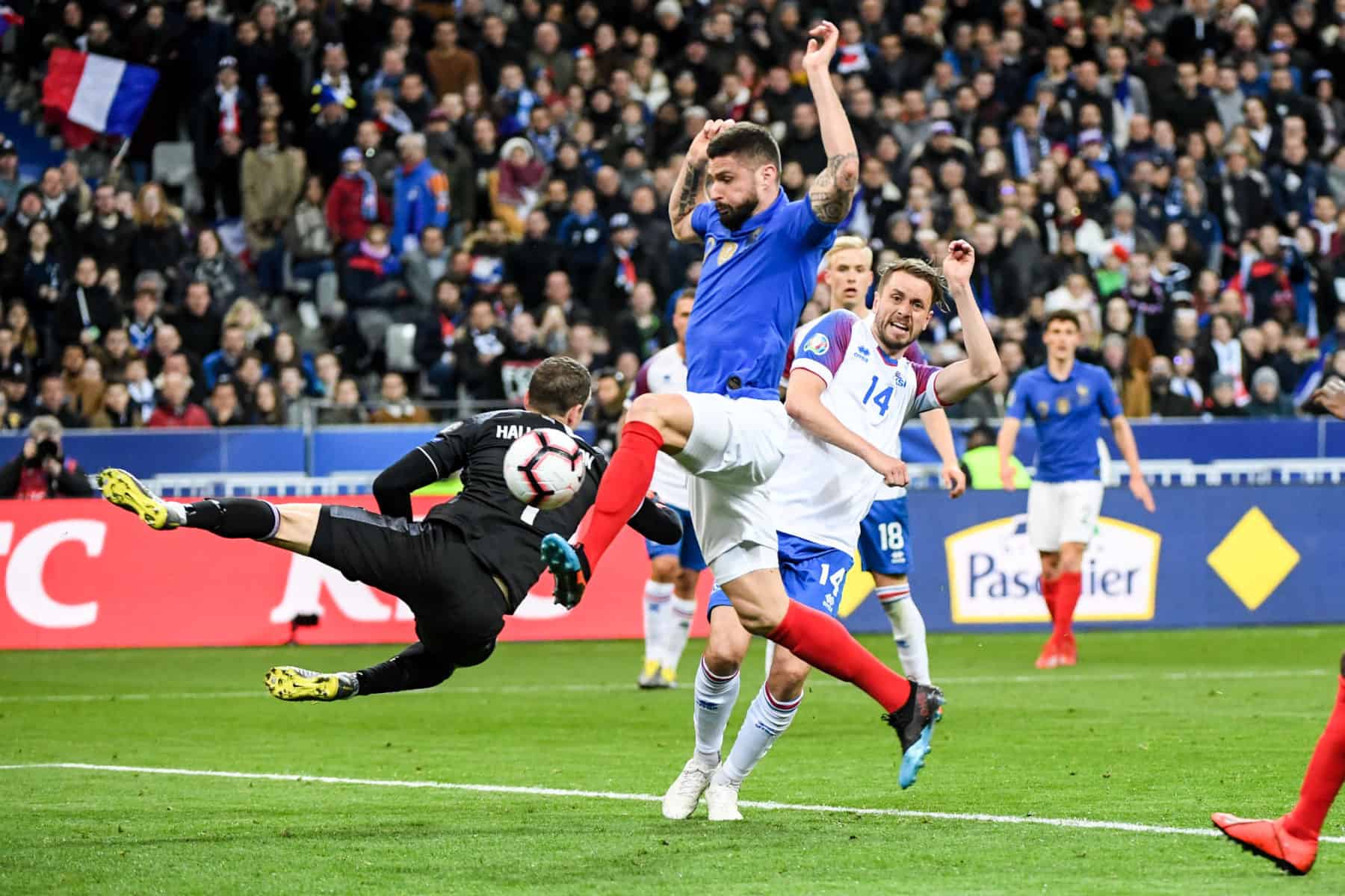 EdF : Jérôme Rothen juge Giroud indispensable aux Bleus